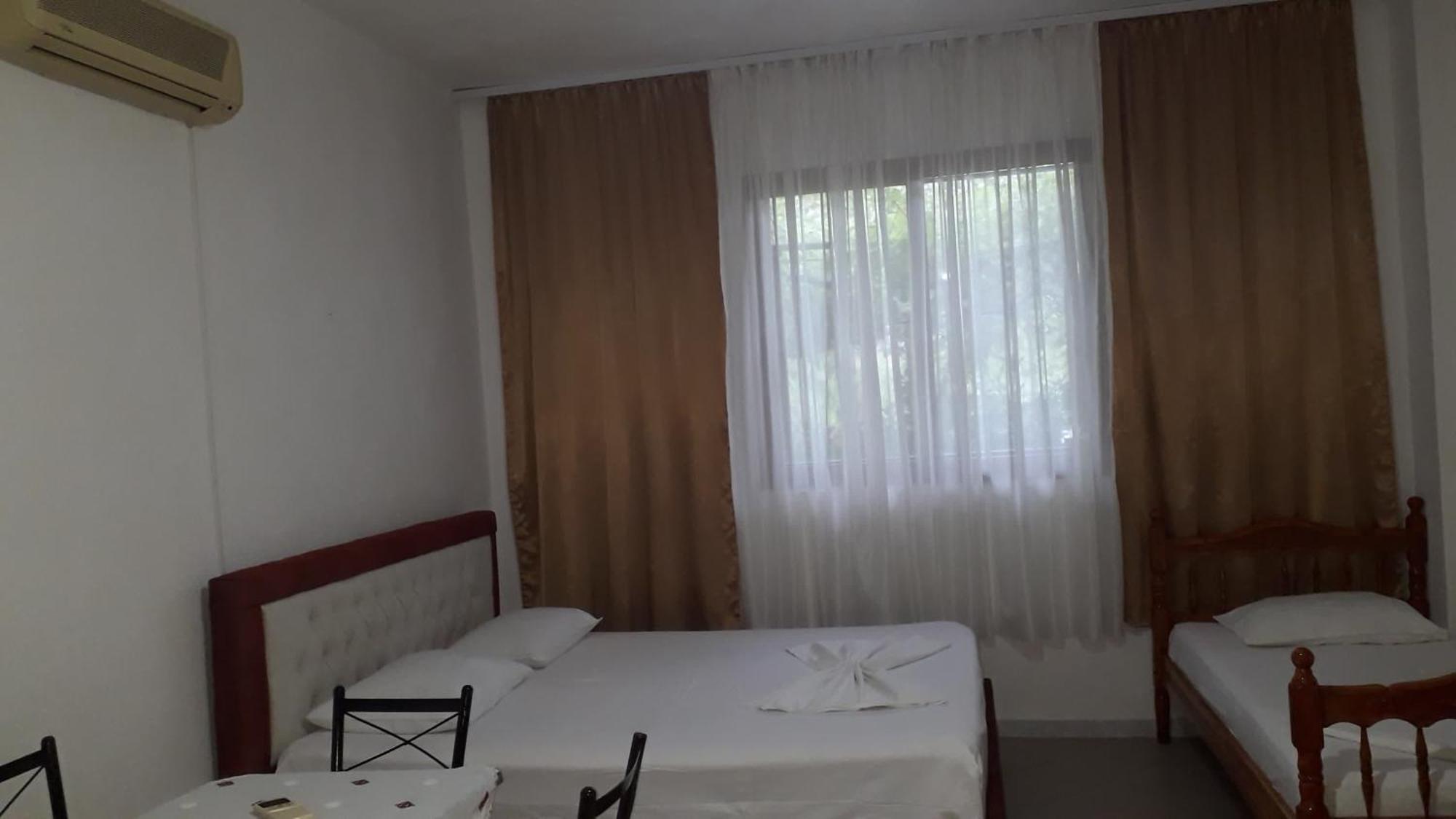 H&A Guest House Голем Екстериор снимка