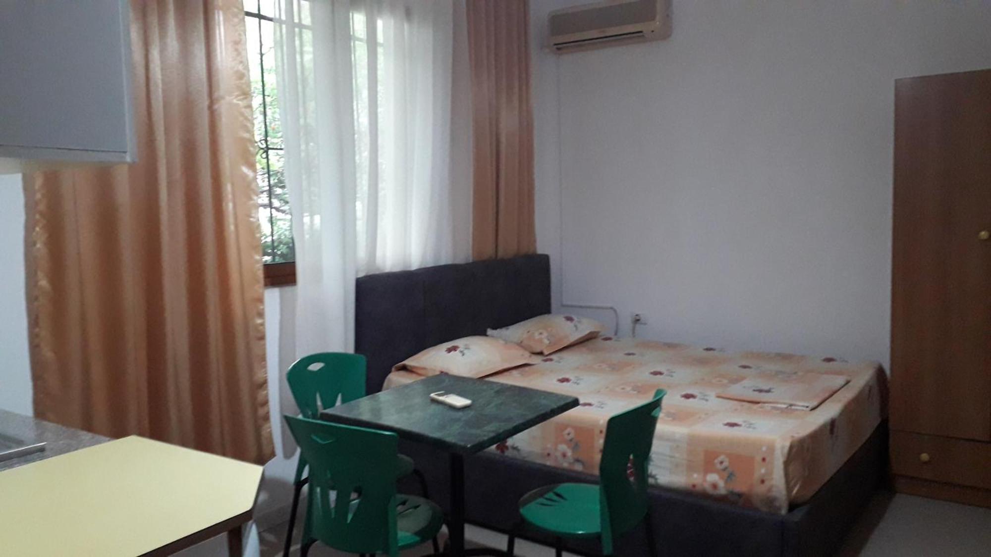 H&A Guest House Голем Екстериор снимка